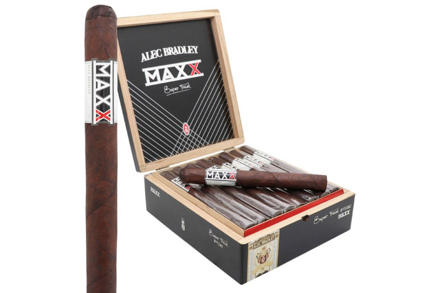 Alec Bradley Maxx Super Freak Box of 24 - 8" 1/2 x 60 